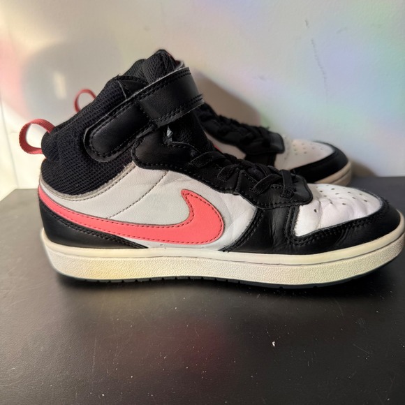 Nike Girls Court Borough Size 2Y Shoes Black White Pink Sneakers CD7783-005 - Picture 9 of 10